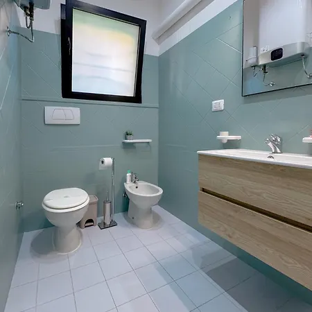 Monolocale Moderno E Funzionale By Host Hero Apartamento