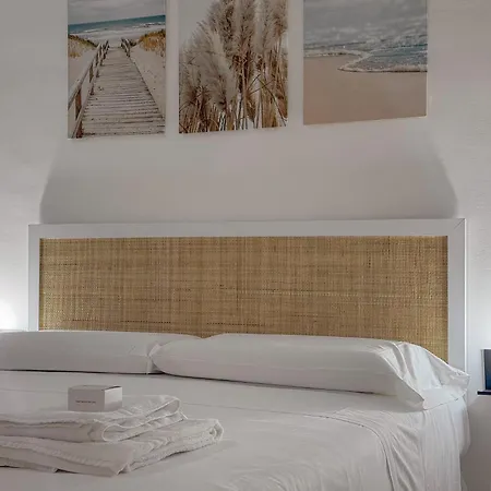 Monolocale Moderno E Funzionale By Host Hero San Benedetto del Tronto